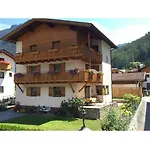 Haus-nummer 355 Bei Renate & Roland